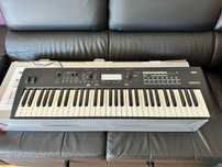 Teclado KORG KROSS 2 - Na Caixa! (Pouquíssimo uso!)