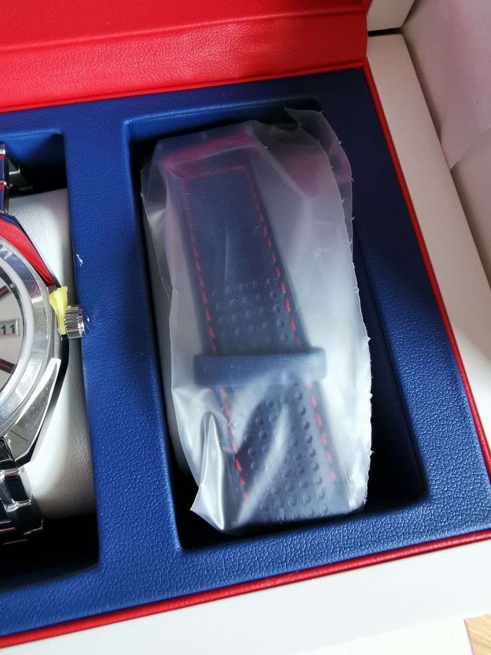 Zegarek Bulova Jet Star Limited Edition z dodatkowym paskiem