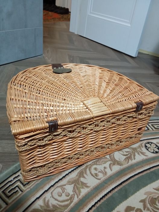 Кошик корзина для пікніка