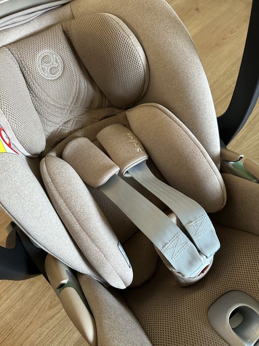 Fotelik cybex cloud t i-size