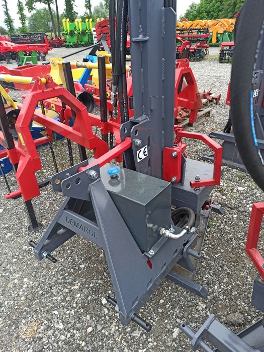 Łuparka pionowa hydrauliczna elektryczna DEMAROL do klocków Transport