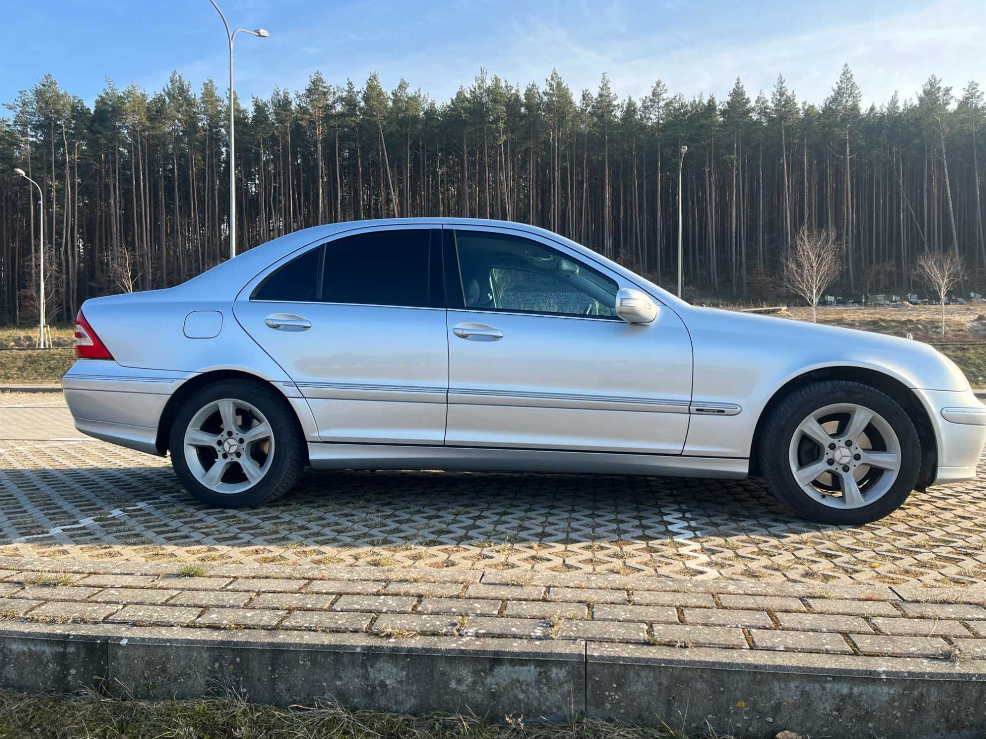 Mercedes Benz C-180,  2006 r. Avantgarde, 143KM, LPG