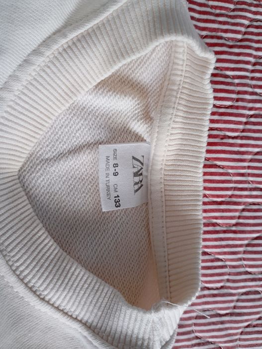 Camisola com letras zara