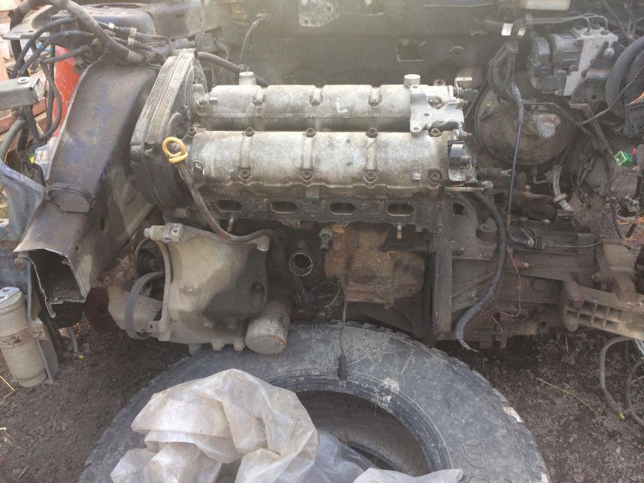 Lancia Lybra 1.6 двигун