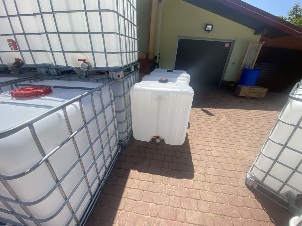 Zbiornik Paletopojemnik Mauzer 1000l Czysty F-Vat na paliwo, wode itp.