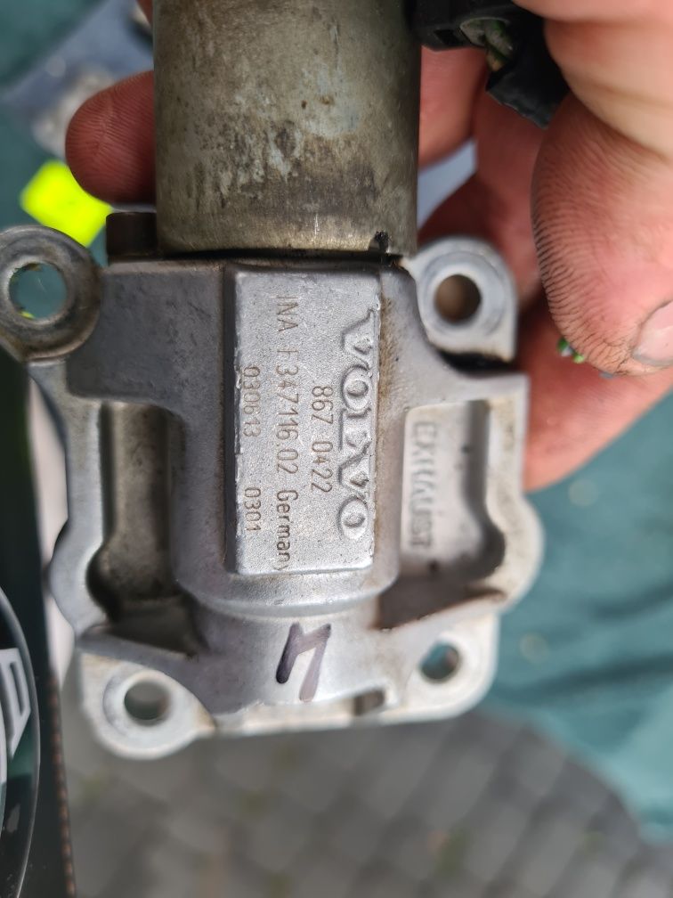 Volvo v70 xc70 s60 s80 c70 s40 v40 v50  czujnik zmiennych faz rozrządu