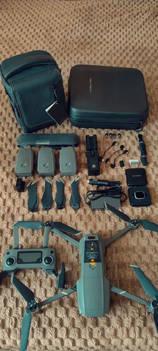 Квадрокоптер DJI Mavic 2 Pro − дрон з 20 Мп камерою, GPS, БК двигуни,