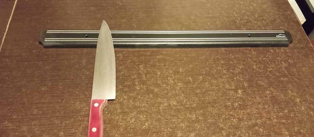 Suporte barra magnética para facas