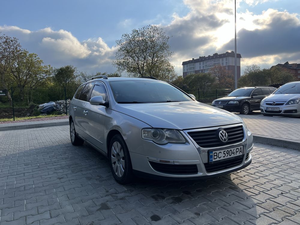 Продам Volkswagen Passat B6 універсал(автомат)