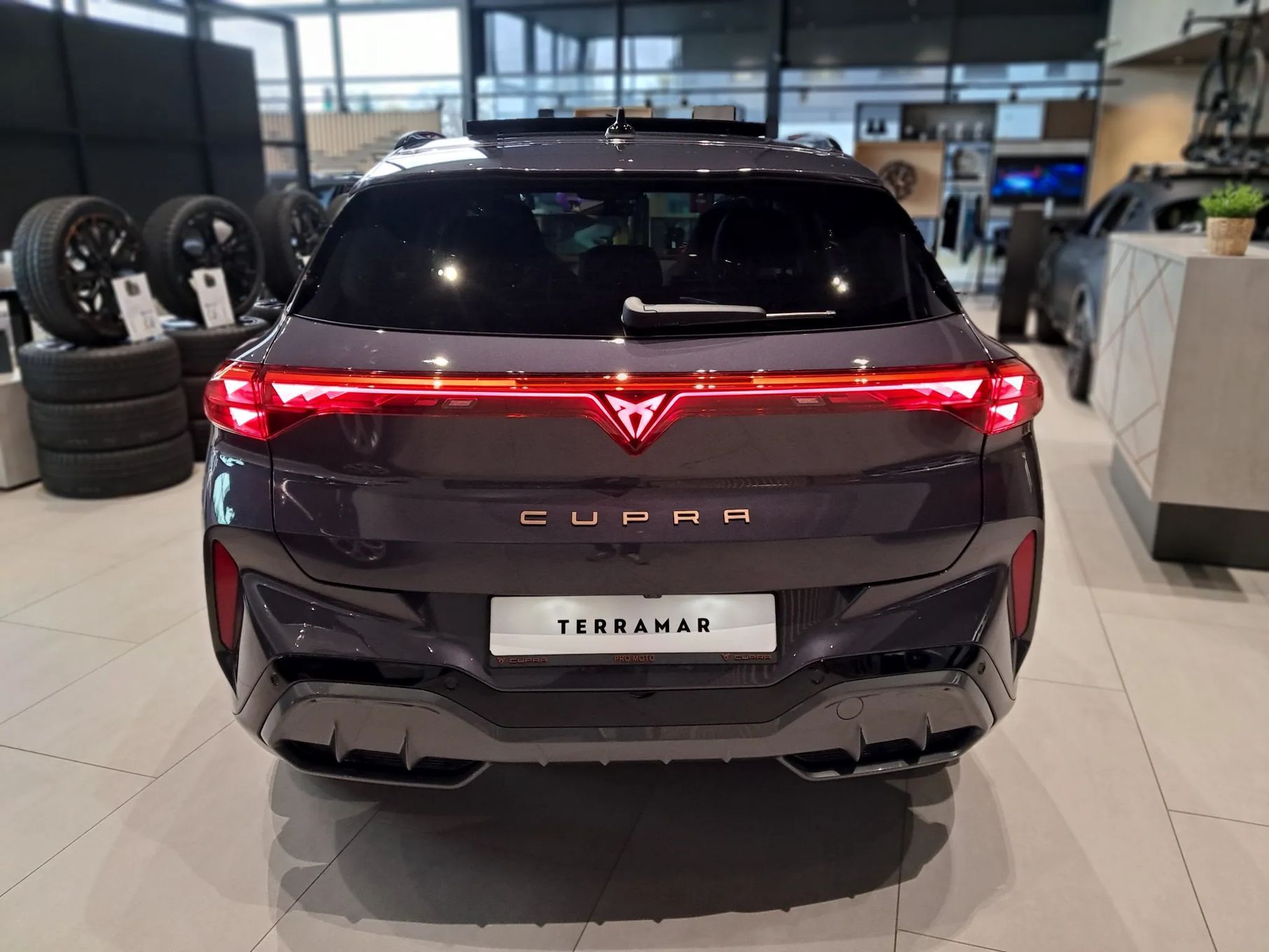 Cupra Terramar Terramar VZ 1.5 e-Hybrid 272 KM 6-biegowa automatyczna - DSG 136372