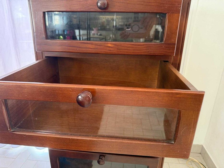 Aparador Cómoda Movél em Mogno Maciço e vidro