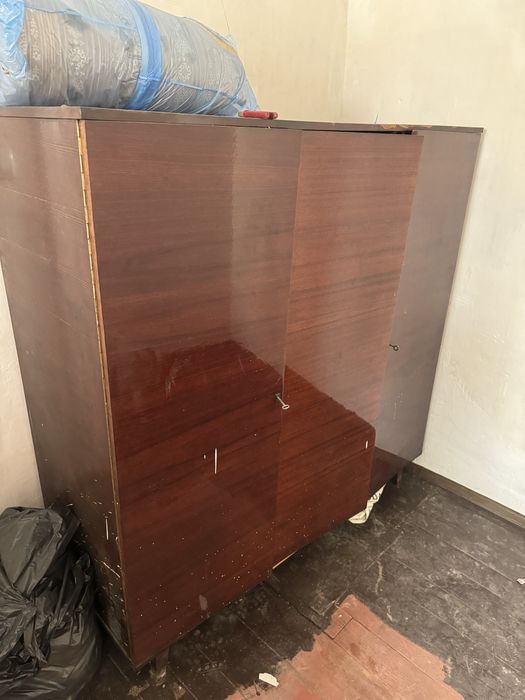 Меблі безкоштовно, тільки самовивіз