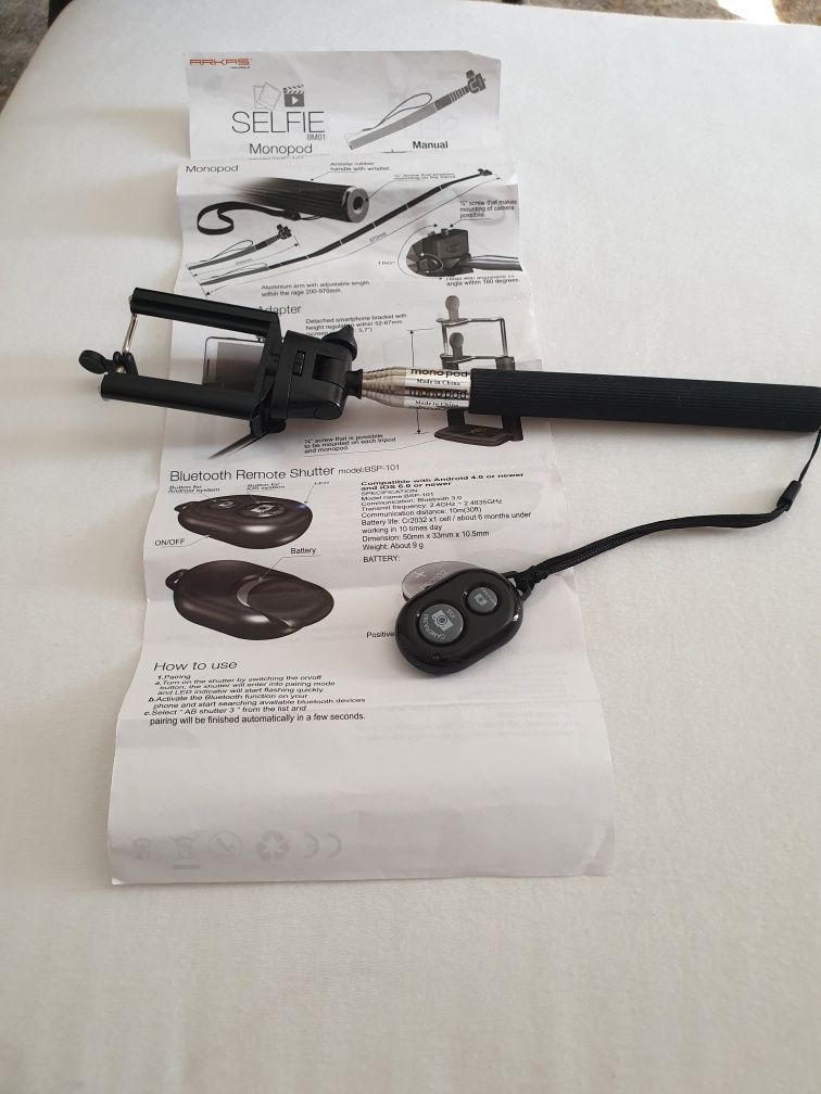 Monopod/ Adapter do smartfonow/Bluetooth 3.0/ Model BSP-101