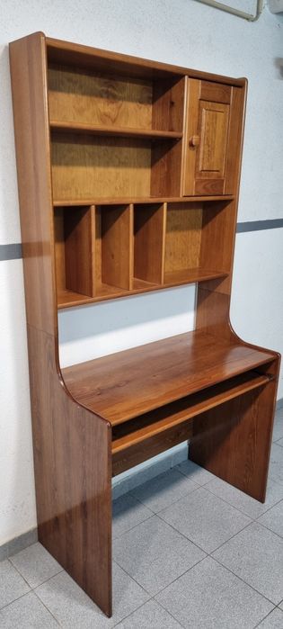 Móvel escrivaninha clássico