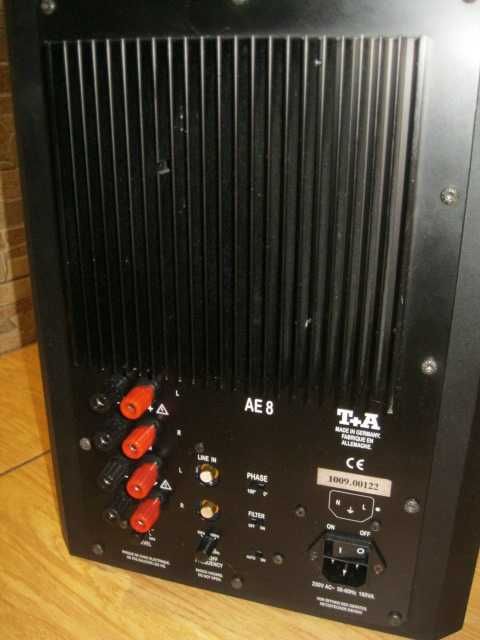 Сабвуфер Hi-Fi класса,T+A(Германия),эксклюзивный вариант