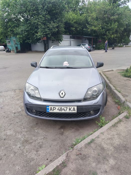 Продам renault laguna 2010 год