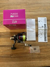 Kolowrotek spinningowy Daiwa fuego LT 2500 +  pe x4 0,4