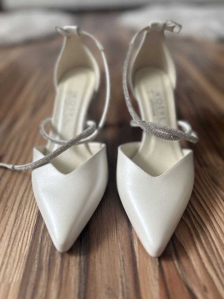 Buty slubne kotyl