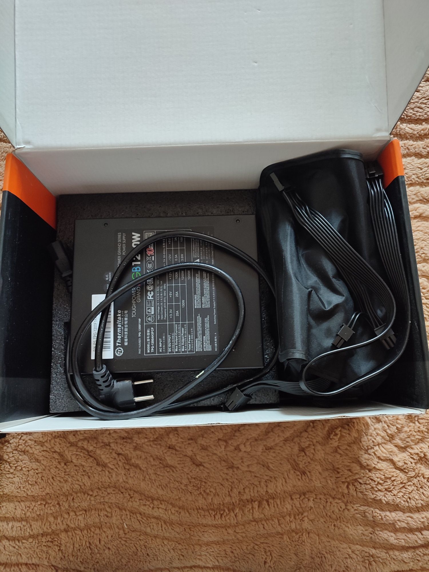 Компьютерний блок живлення Thermaltake Toughpower Grand Deries 1200W