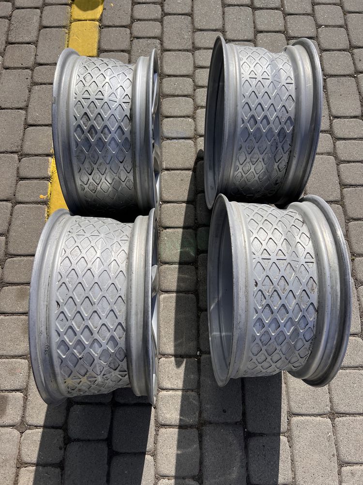 Титани 5x112 r16