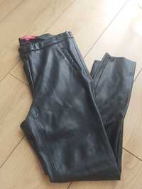 Czarne skórzane spodnie legginsy guess xs 34