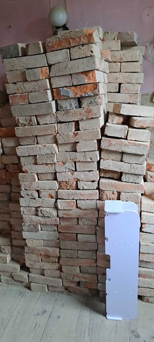 Cegła z rozbiórki
