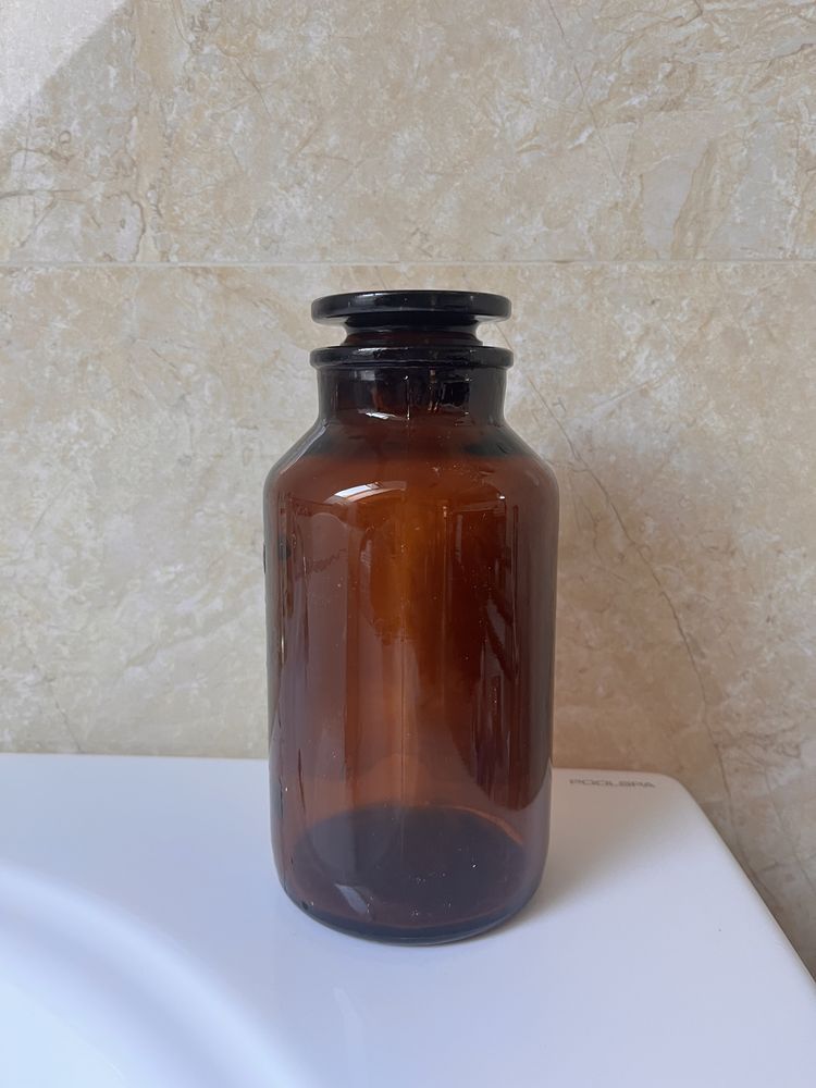Butelka laboratoryjna z korkiem