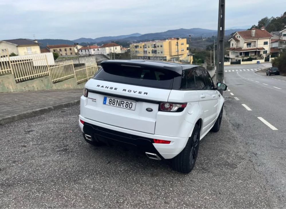 Range rover evoque