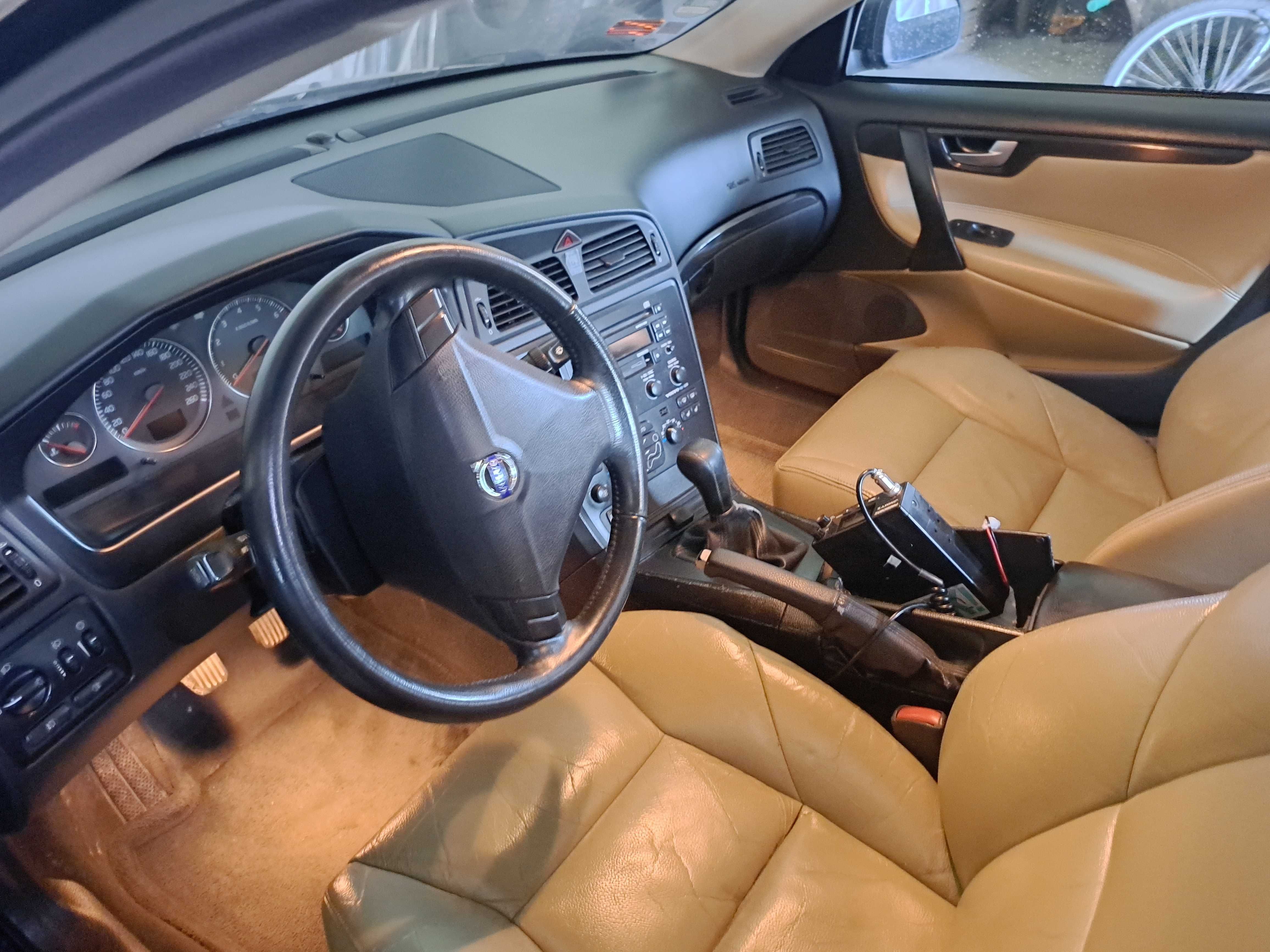 sprzedam samochód volvo s60