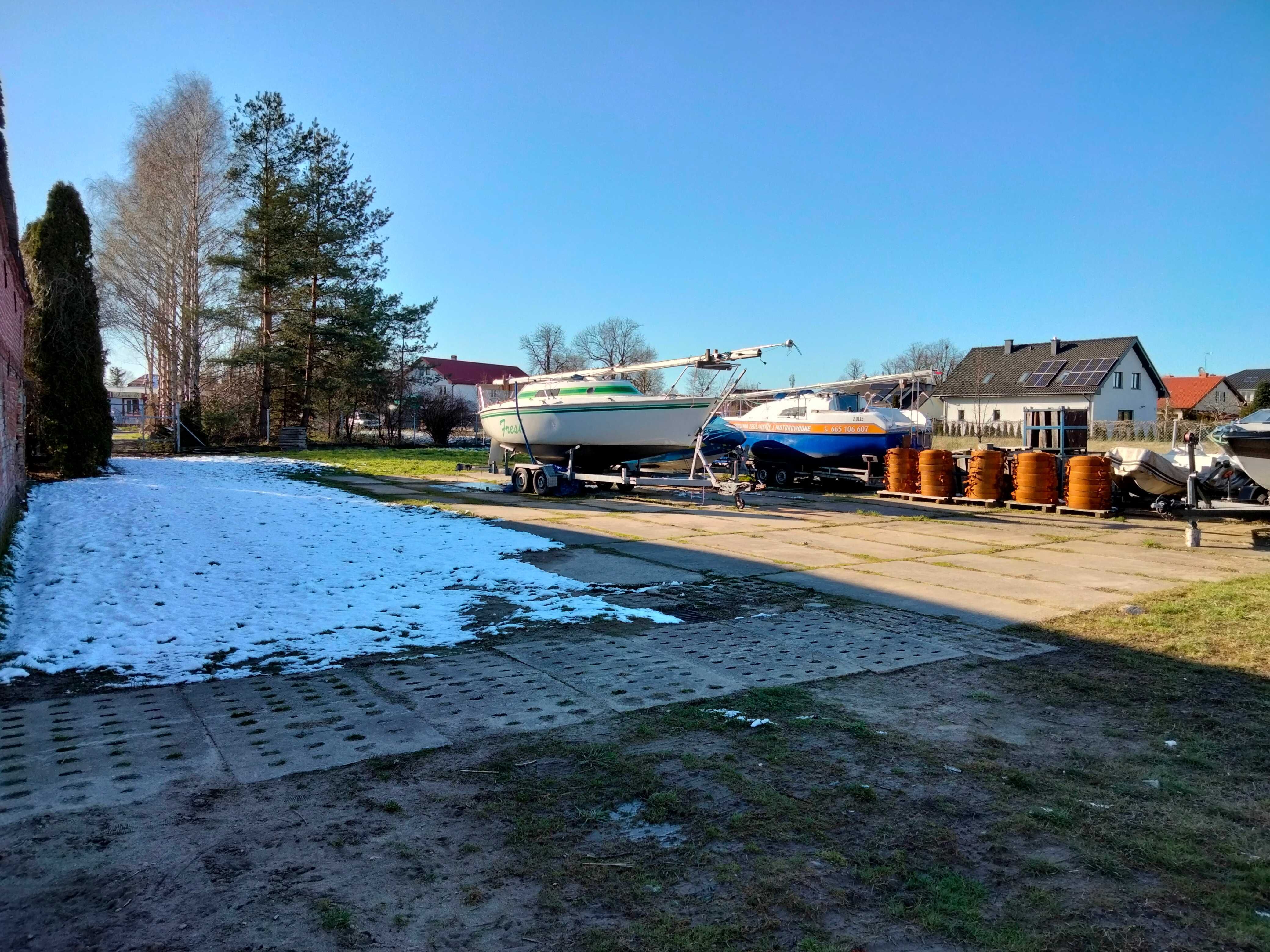 Wynajem nieruchomości - obiekt 180m2 z placem 500m2