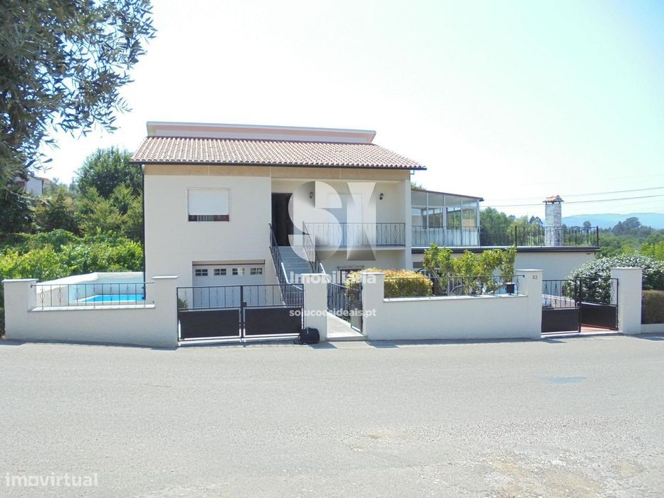 Moradia T4 / V. N. de Poiares