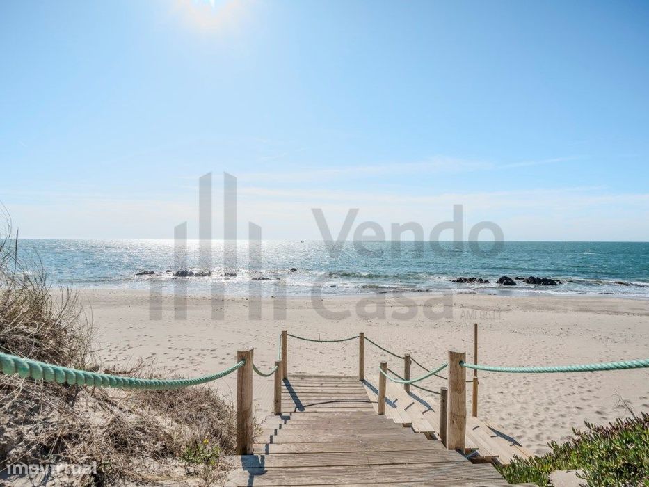 Vende-se T2 Paria da Amorosa