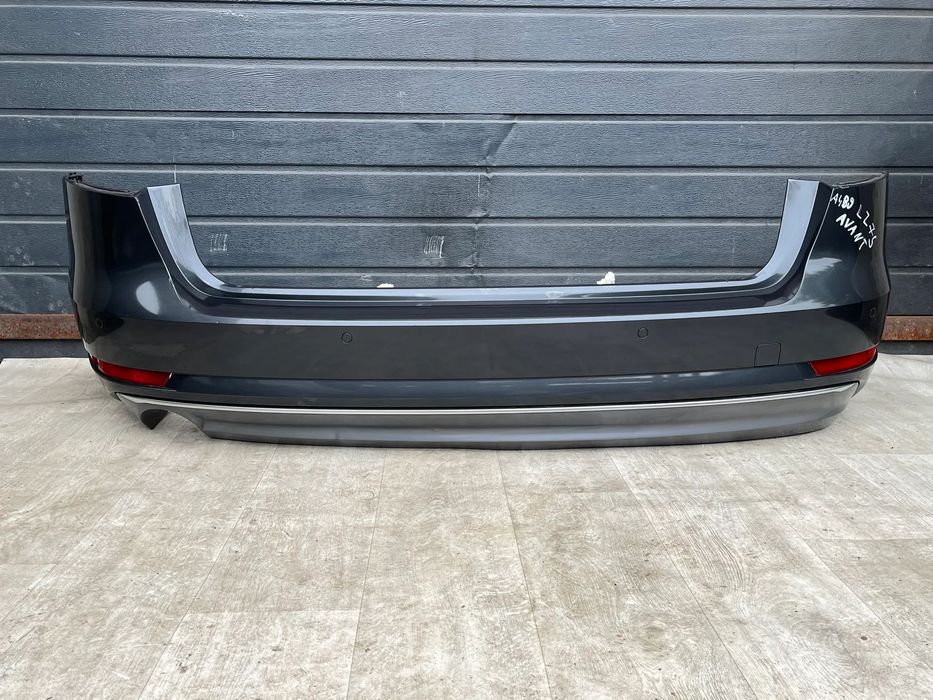 ZDERZAK TYŁ AUDI A4 B9 AVANT LZ7S PDC **