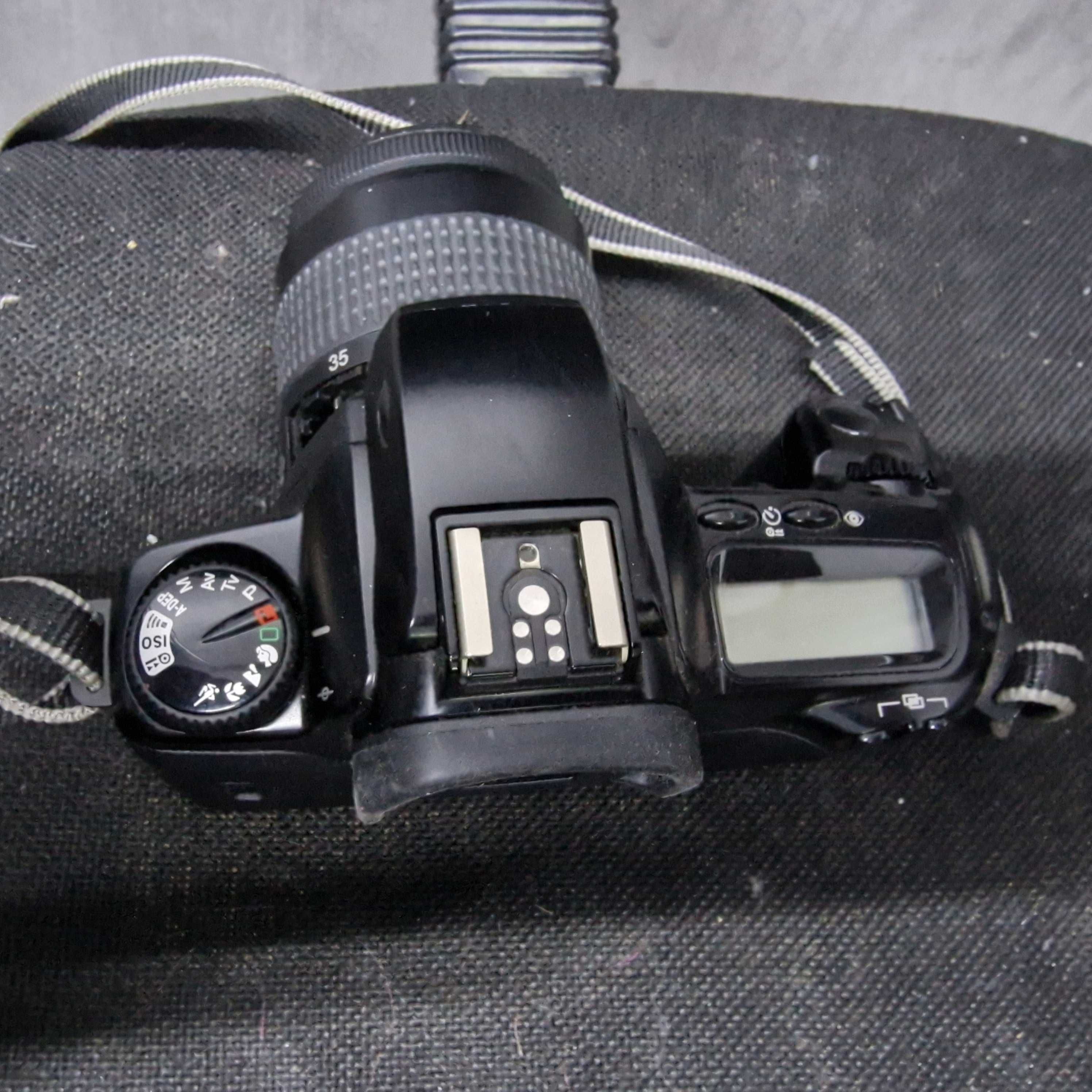 Canon eos 3000 + 35-80