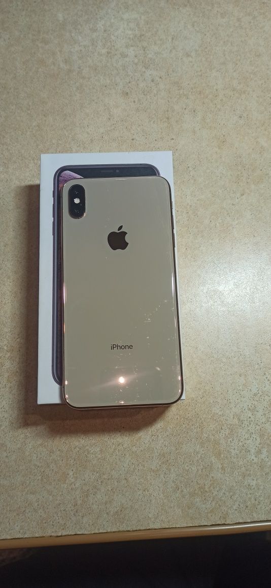 Продам iPhone XS max 256 neverlock