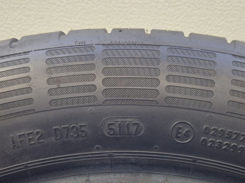 215/55 R18 V XL  Letnie Continental