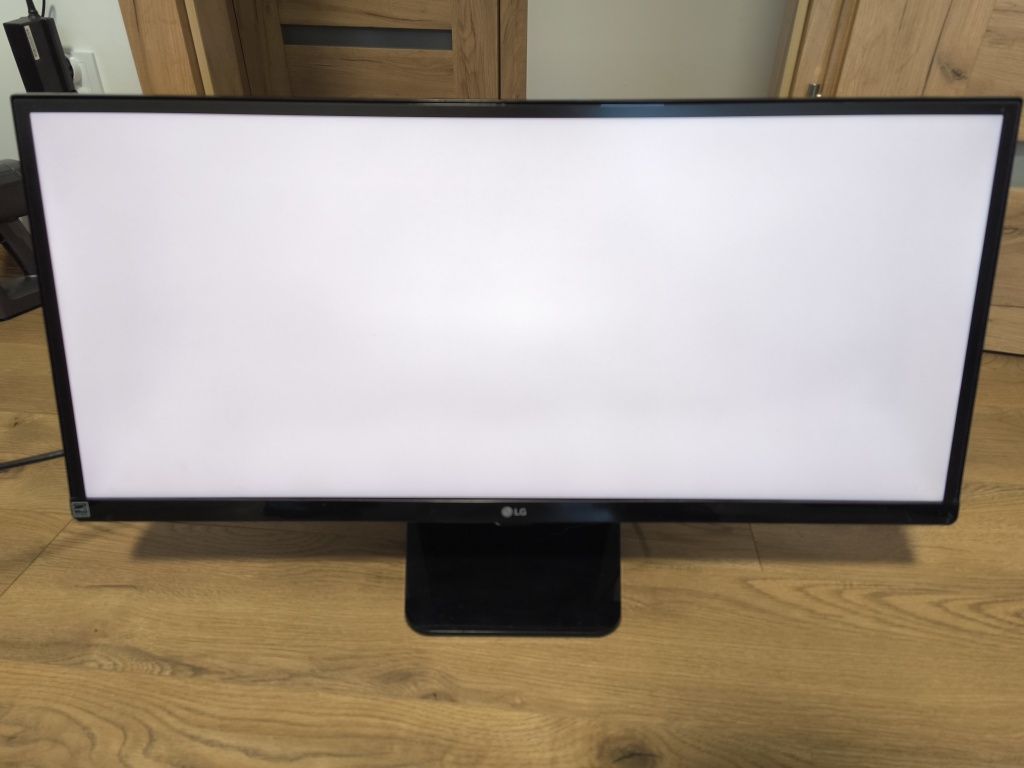 Monitor LG 29 cali ultrawide 29UM67
