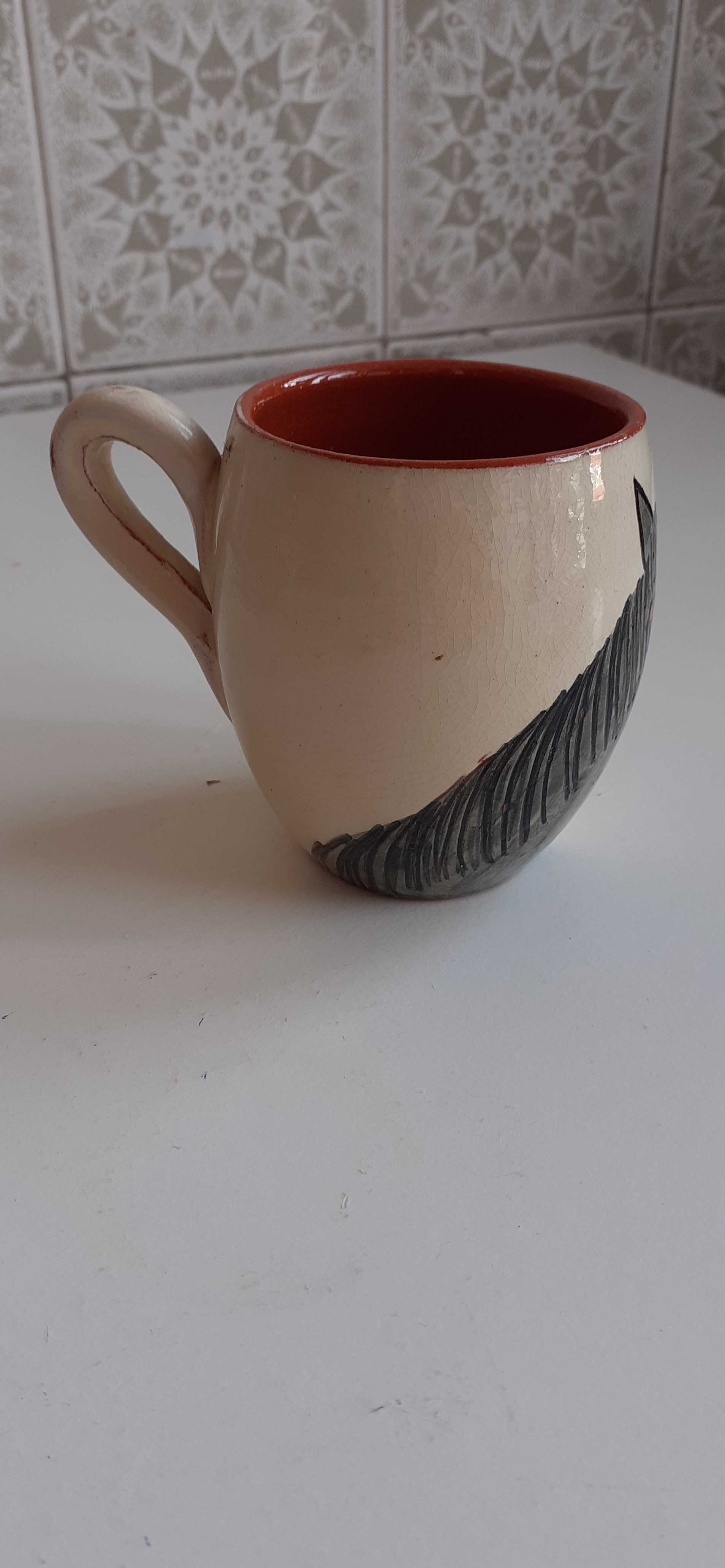 Caneca em barro, artesanal