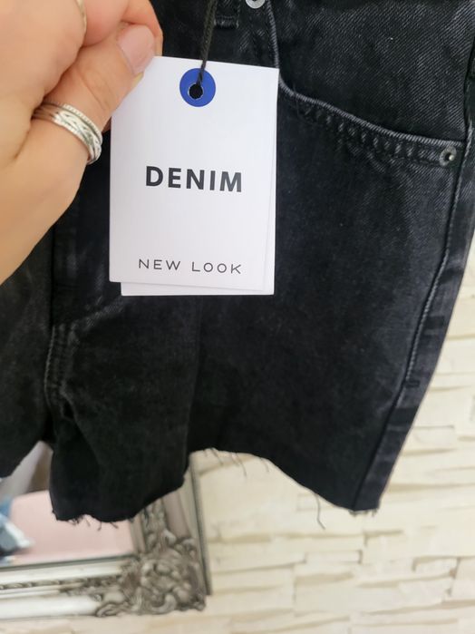 Czarne  nowe szorty damskie marki New Look