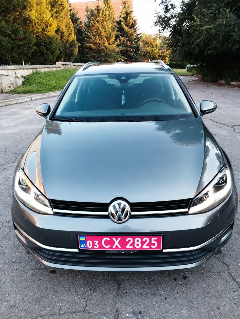 Volkswagen Golf Saund