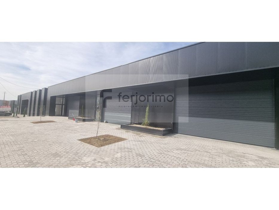 Armazém Arrendamento Novo - Fermentões 

Excelente Para O Seu Neg...