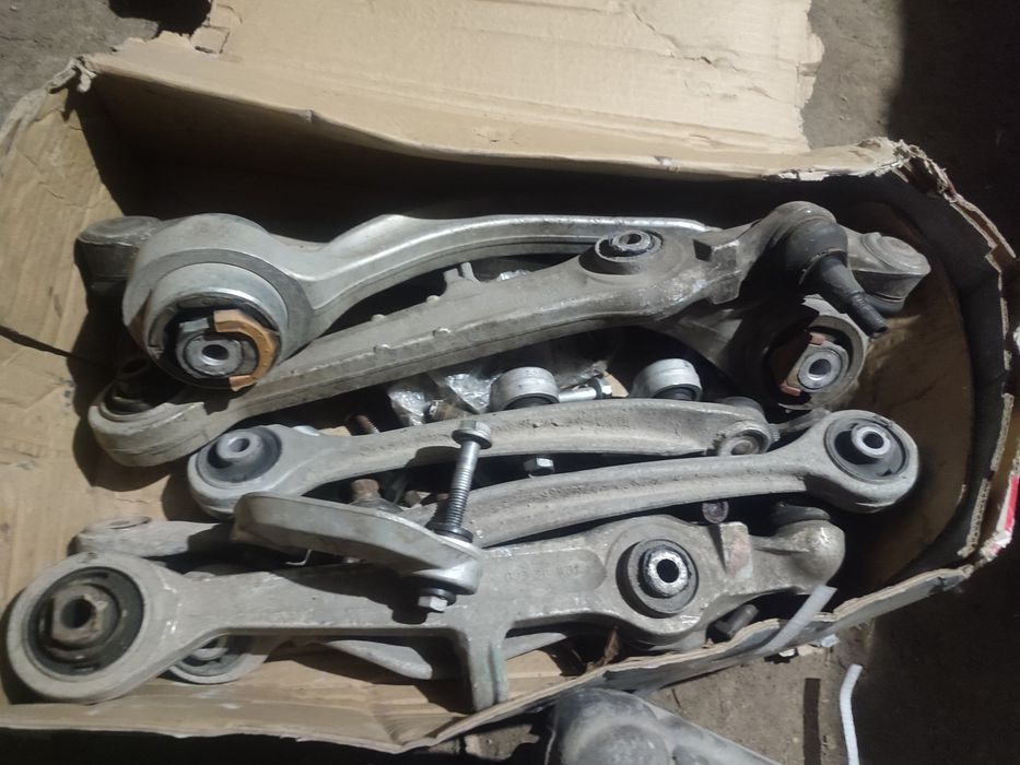 Комплект Важелів Передньої Підвіски VW Passat B5, Audi A6 C5