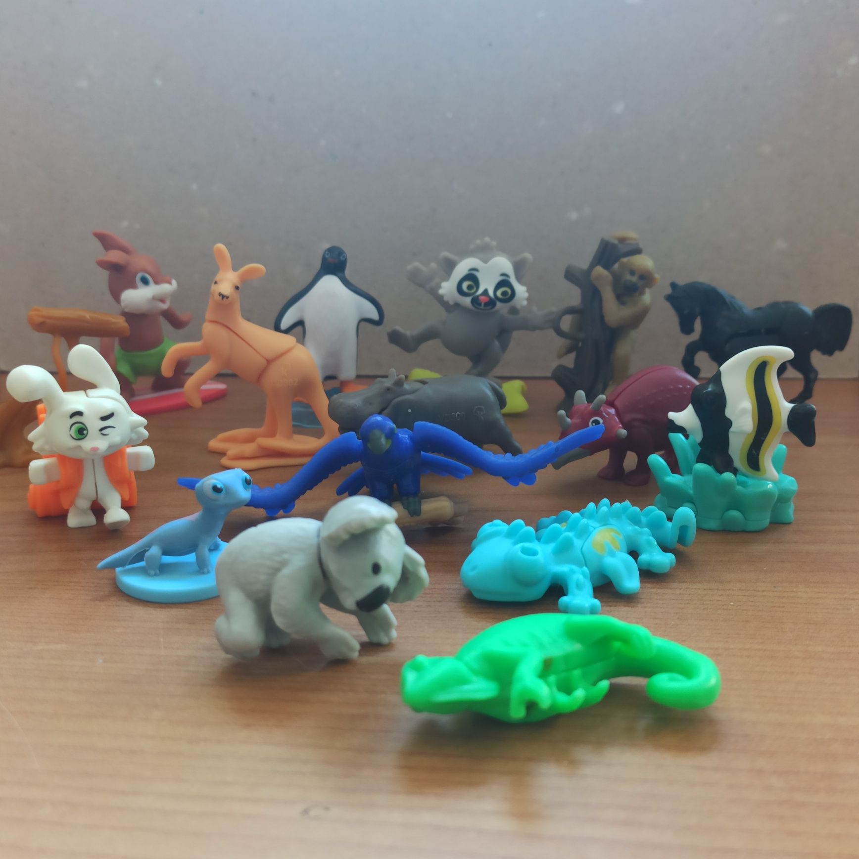 Zabawki figurki zwierzaki zestaw