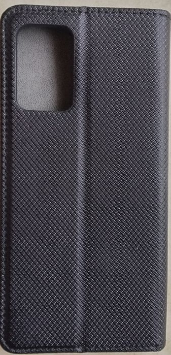 Etui do smartfonów Realme.