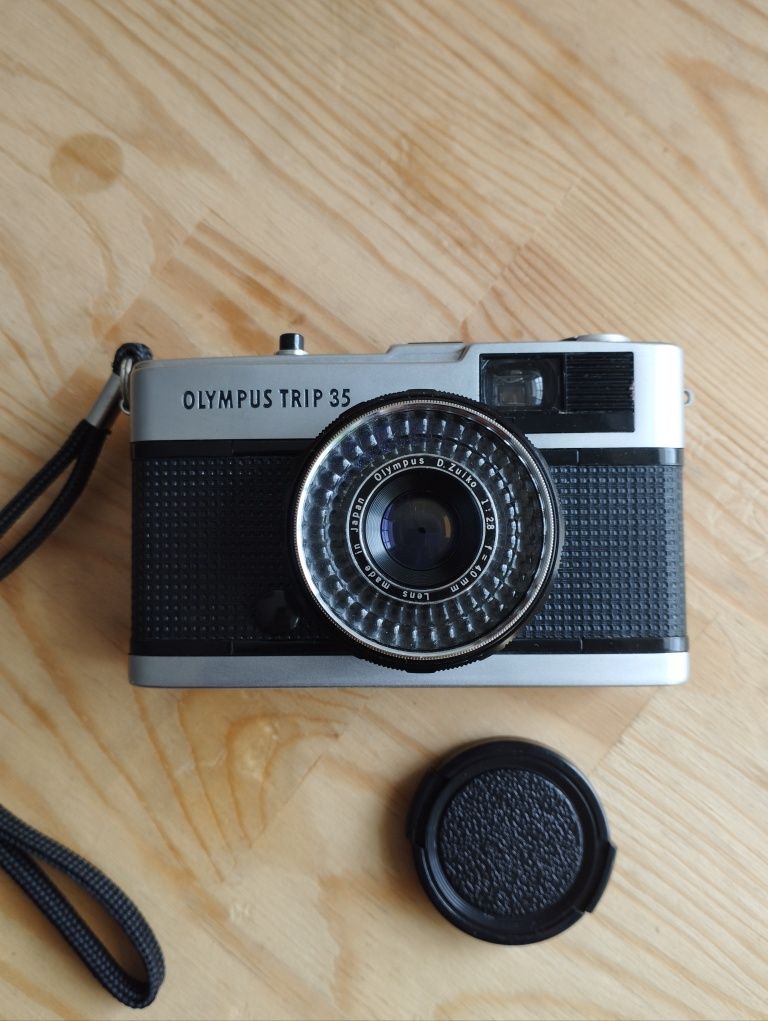 Olympus Trip 35 -