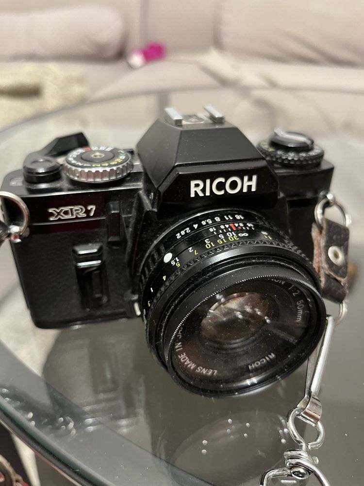 Analogowy Ricoch XR 7 z obiektywem 50/2 Rikenon
