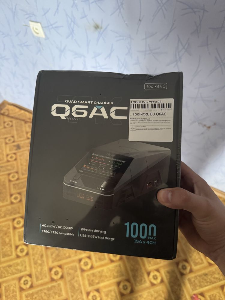 Зарядний пристрій ToolkitRC Q6AC в наявності 25шт