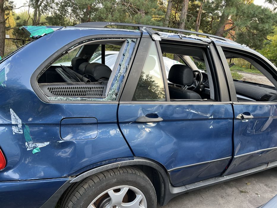 Продам BMW X5 E53