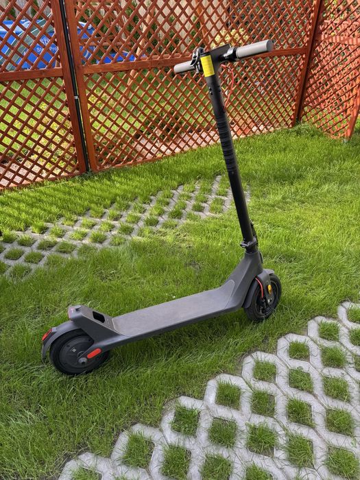 Hulajnoga Xiaomi electric scooter 4 lite
