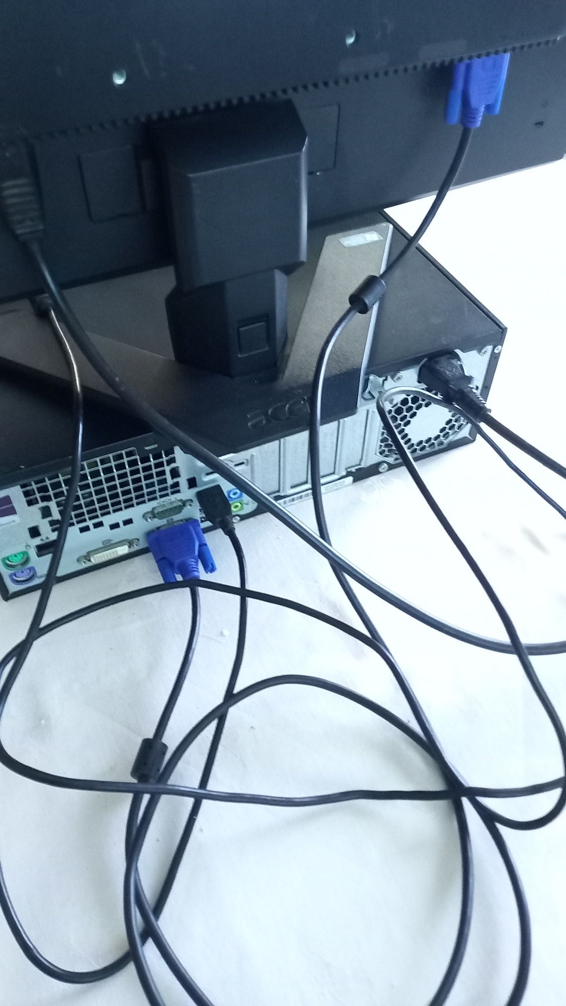 Computador HP e monitor Acer